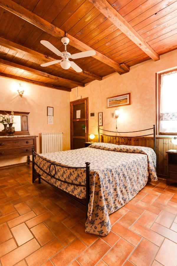 Agriturismo Casale Sasso Cerveteri Exteriör bild